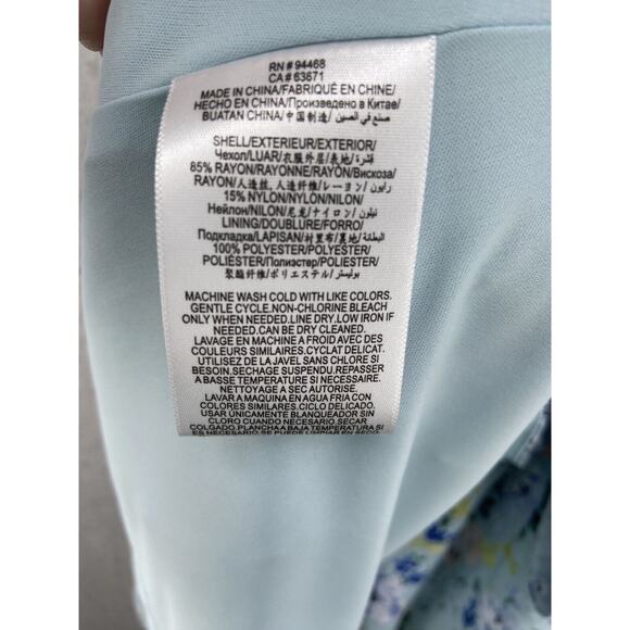 BCBGeneration Dress Womens Sz 12 Blue‎ Floral Wrap Hi Low Knee Length - Picture 12 of 12